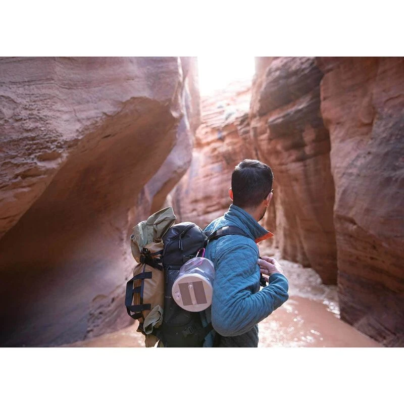 MPOWERD Luci® Base Solar Inflatable Lantern & Power Bank 6 MPOWERD Luci® Base Solar Inflatable Lantern & Power Bank - Image 6